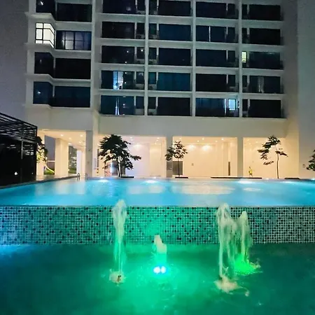 D'Puncak Trefoil Setia Alam Apartment Exterior photo